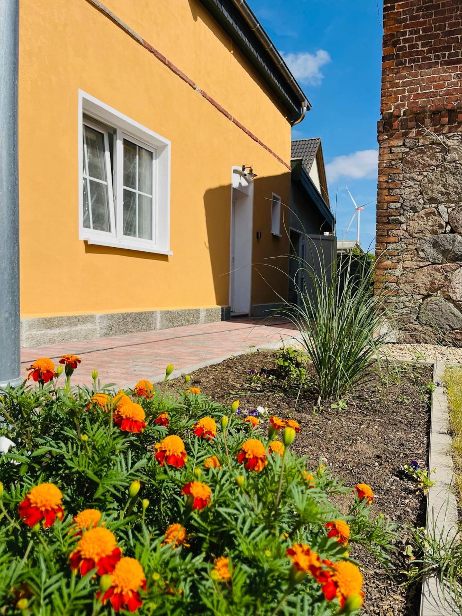 Gutshof Von Gemuenden Ferienwohnung 1 แบร์เนา ไบ เบอร์ลิน ภายนอก รูปภาพ
